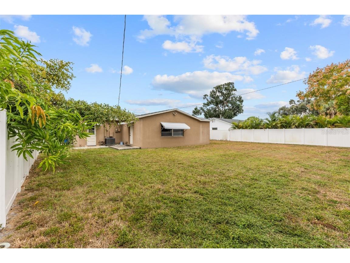 2700 67th Street N Saint Petersburg FL 33710 TB8441538 image31