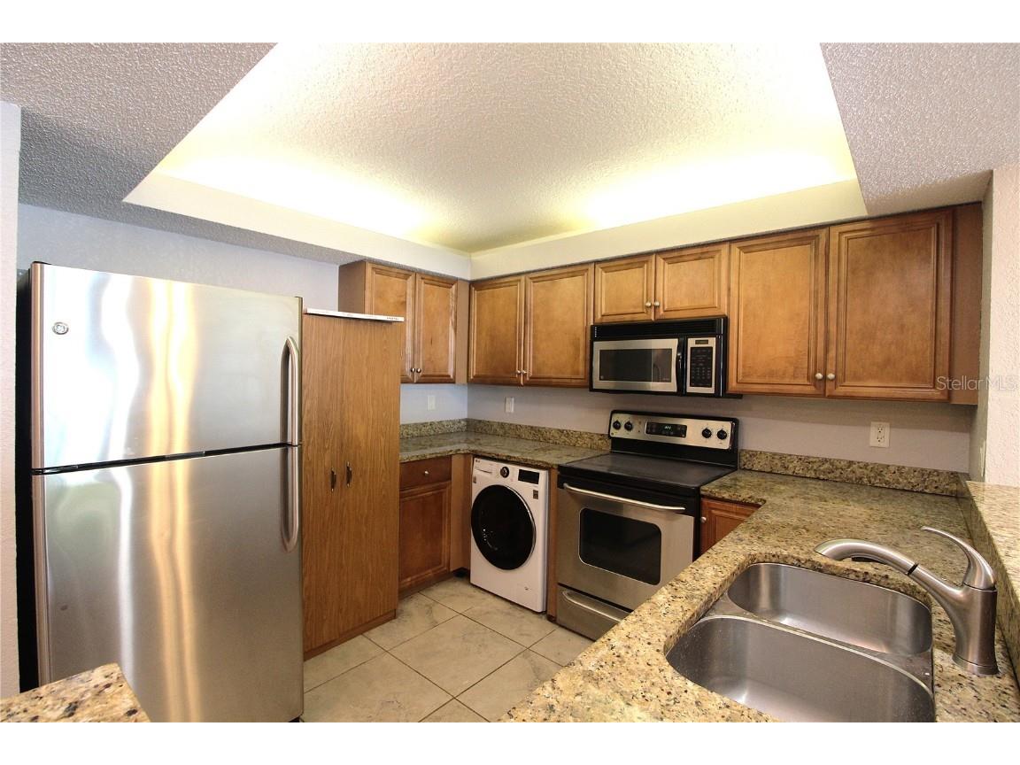 2700 Coconut Bay Lane #1L Sarasota FL 34237 A4675856 image2