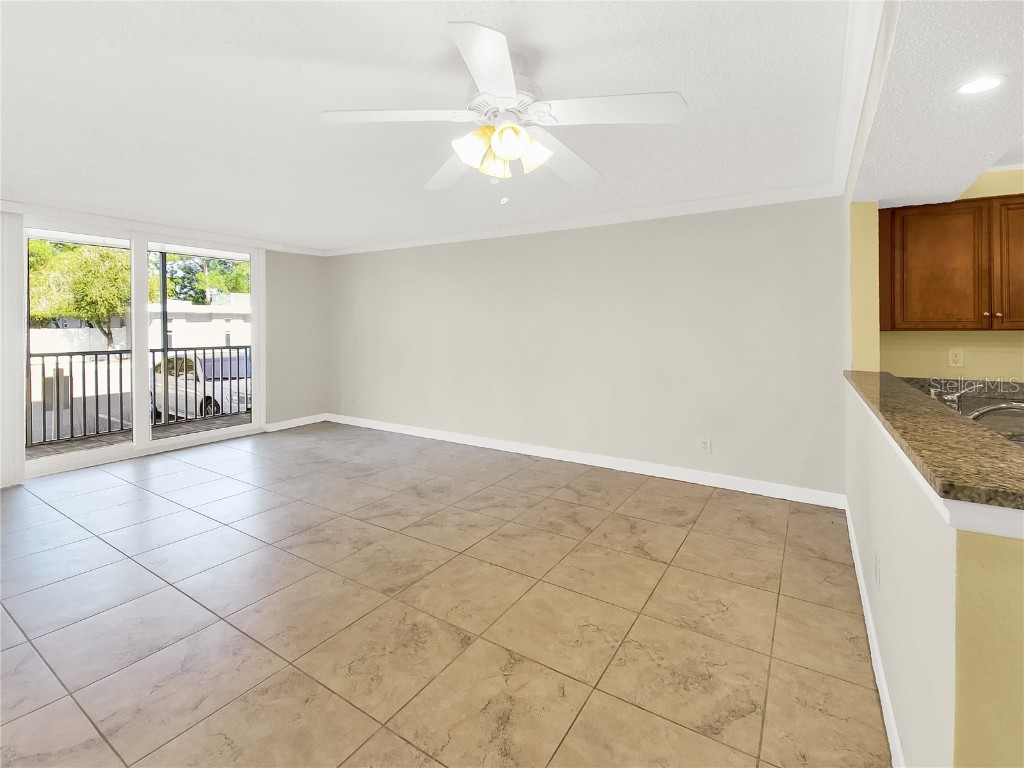 2700 Coconut Bay Lane #419 Sarasota FL 34237 S5127342 image3