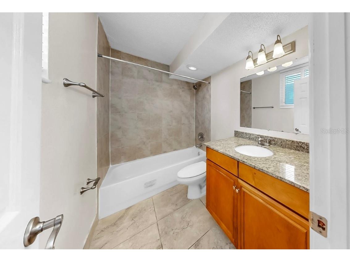 2700 Coconut Bay Lane #427 Sarasota FL 34237 TB8410054 image18