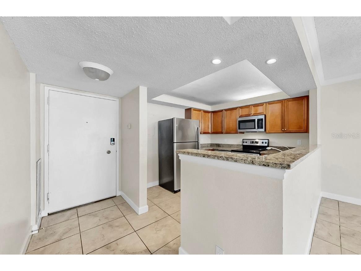 2700 Coconut Bay Lane #427 Sarasota FL 34237 TB8410054 image3