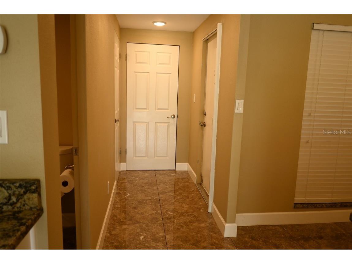 2700 Cove Cay Drive #2D Clearwater FL 33760 TB8405494 image2
