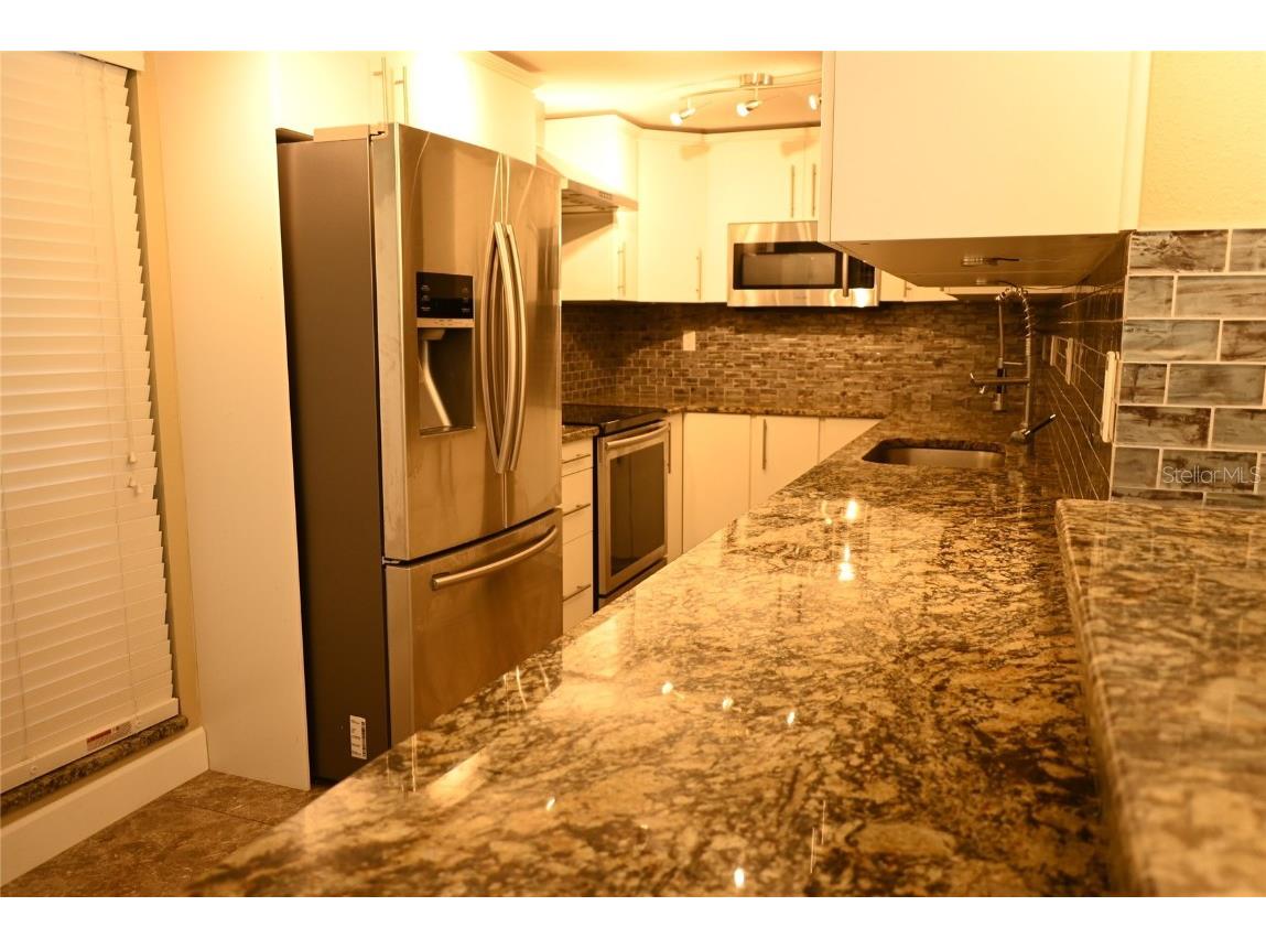 2700 Cove Cay Drive #2D Clearwater FL 33760 TB8405494 image8