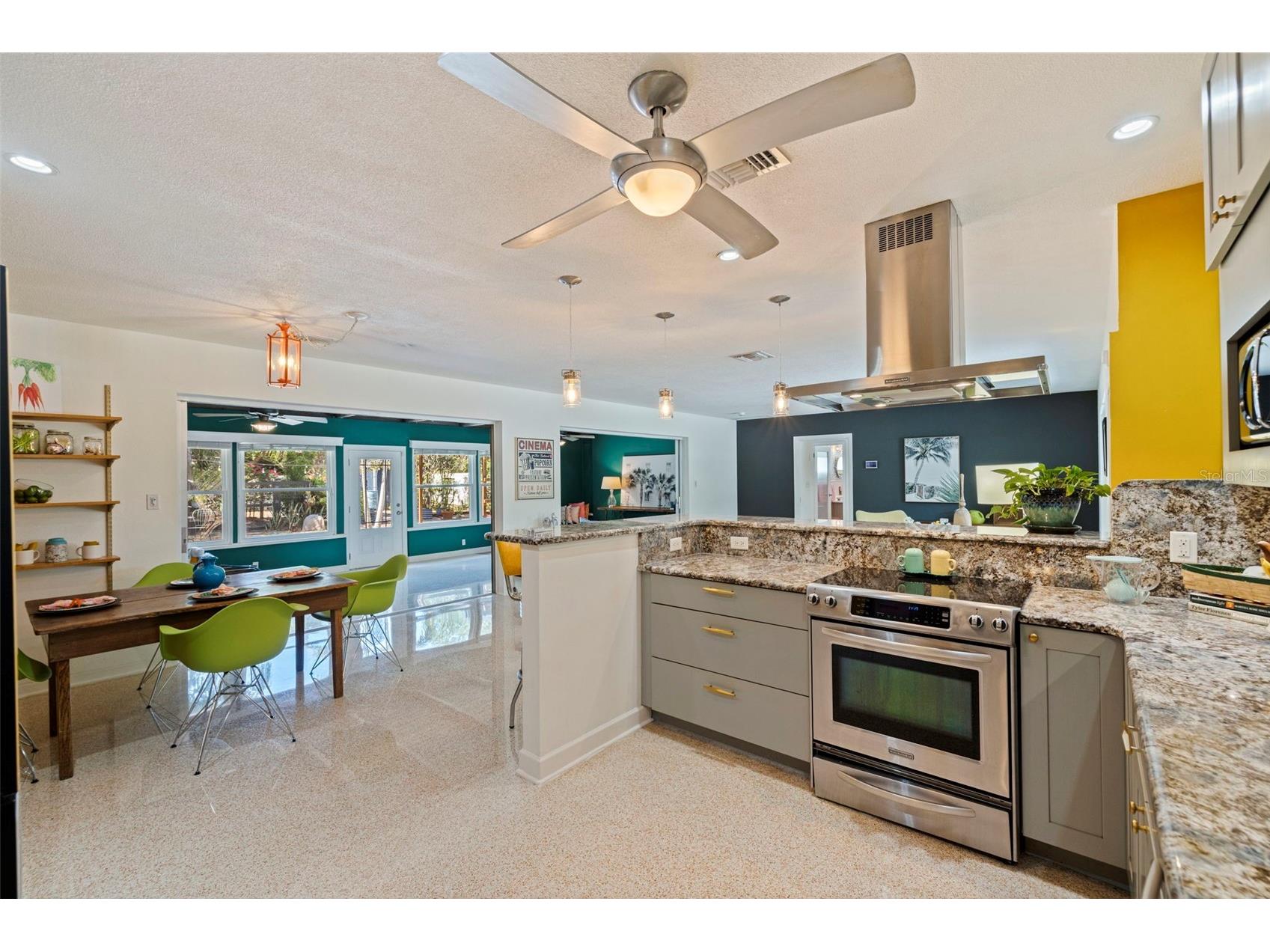 2700 Desoto Way S Saint Petersburg FL 33712 TB8510831 image12