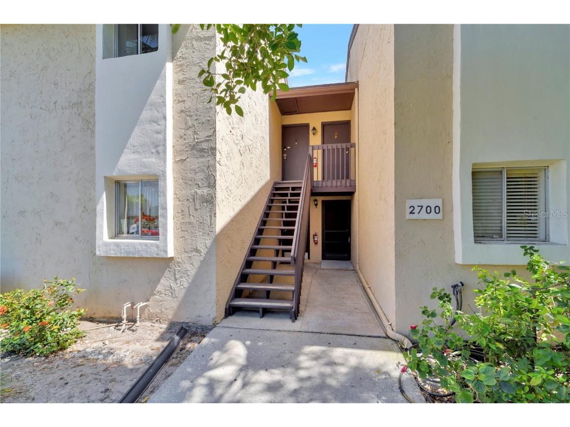 2700 Hidden Lake Drive S #C Sarasota FL 34237 T3437577 image1
