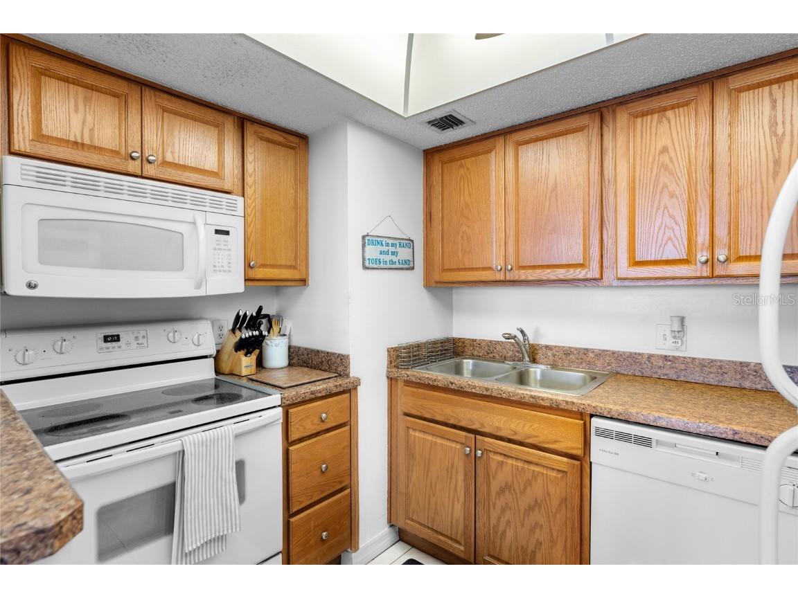 2700 Ocean Shore Boulevard #111 Ormond Beach FL 32176 V4934554 image25