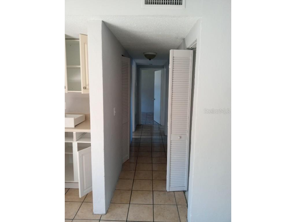 2700 Palmadelia Avenue Sarasota FL 34234 A4669620 image8