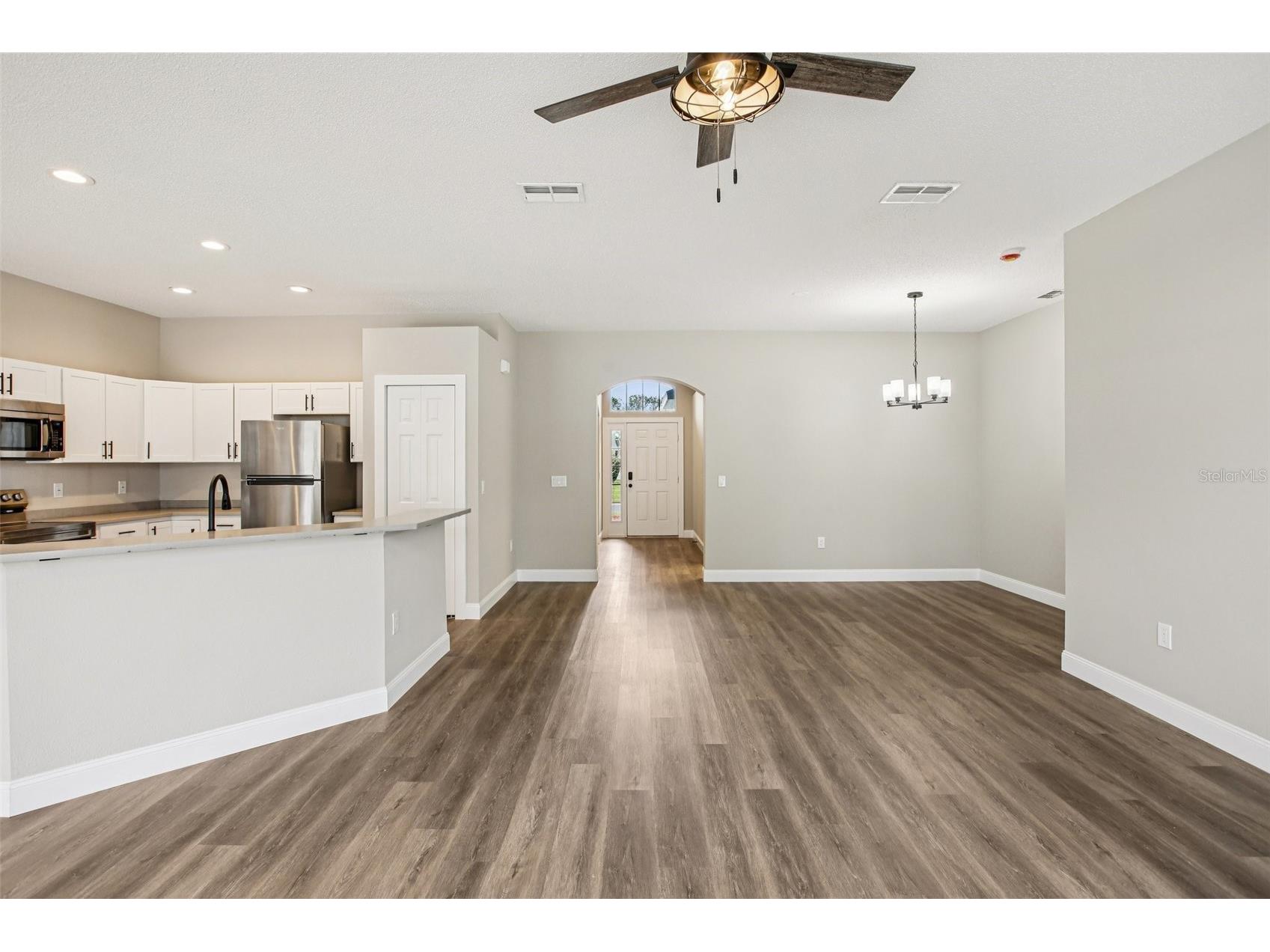 2700 Sierra Vista Way Holiday FL 34691 TB8463581 image10