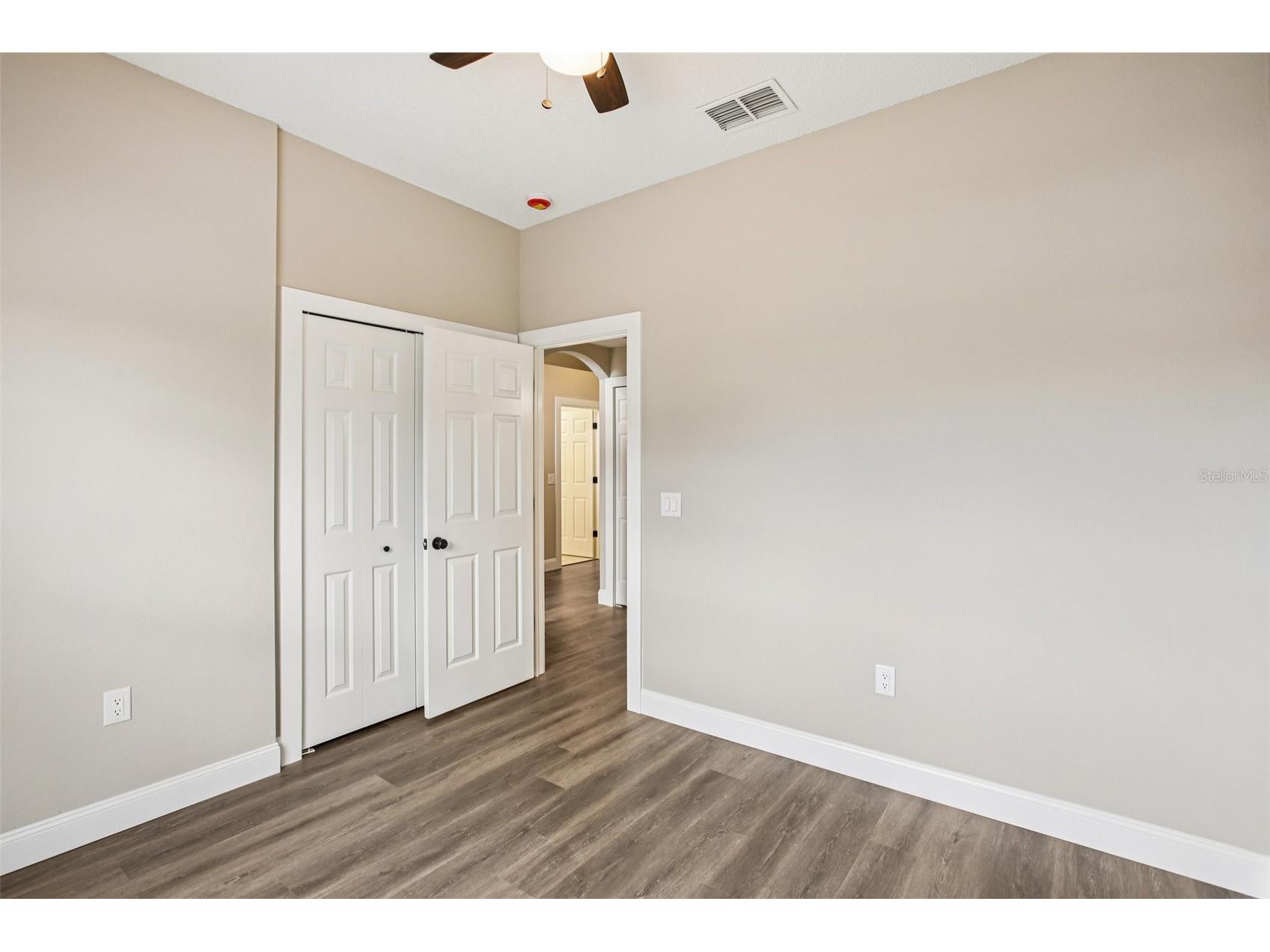 2700 Sierra Vista Way Holiday FL 34691 TB8463581 image25