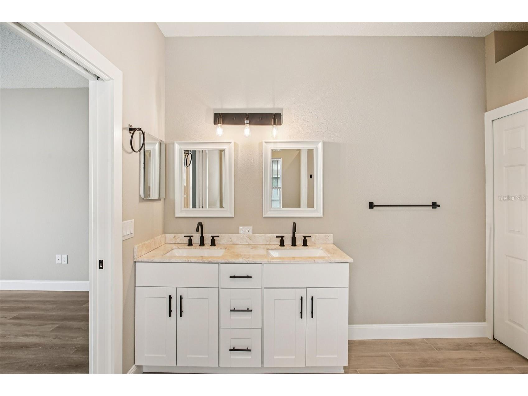 2700 Sierra Vista Way Holiday FL 34691 TB8463581 image31
