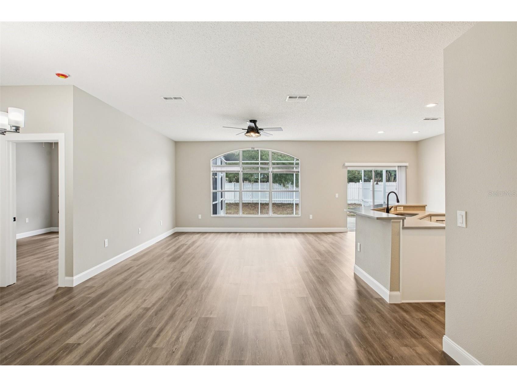 2700 Sierra Vista Way Holiday FL 34691 TB8463581 image6