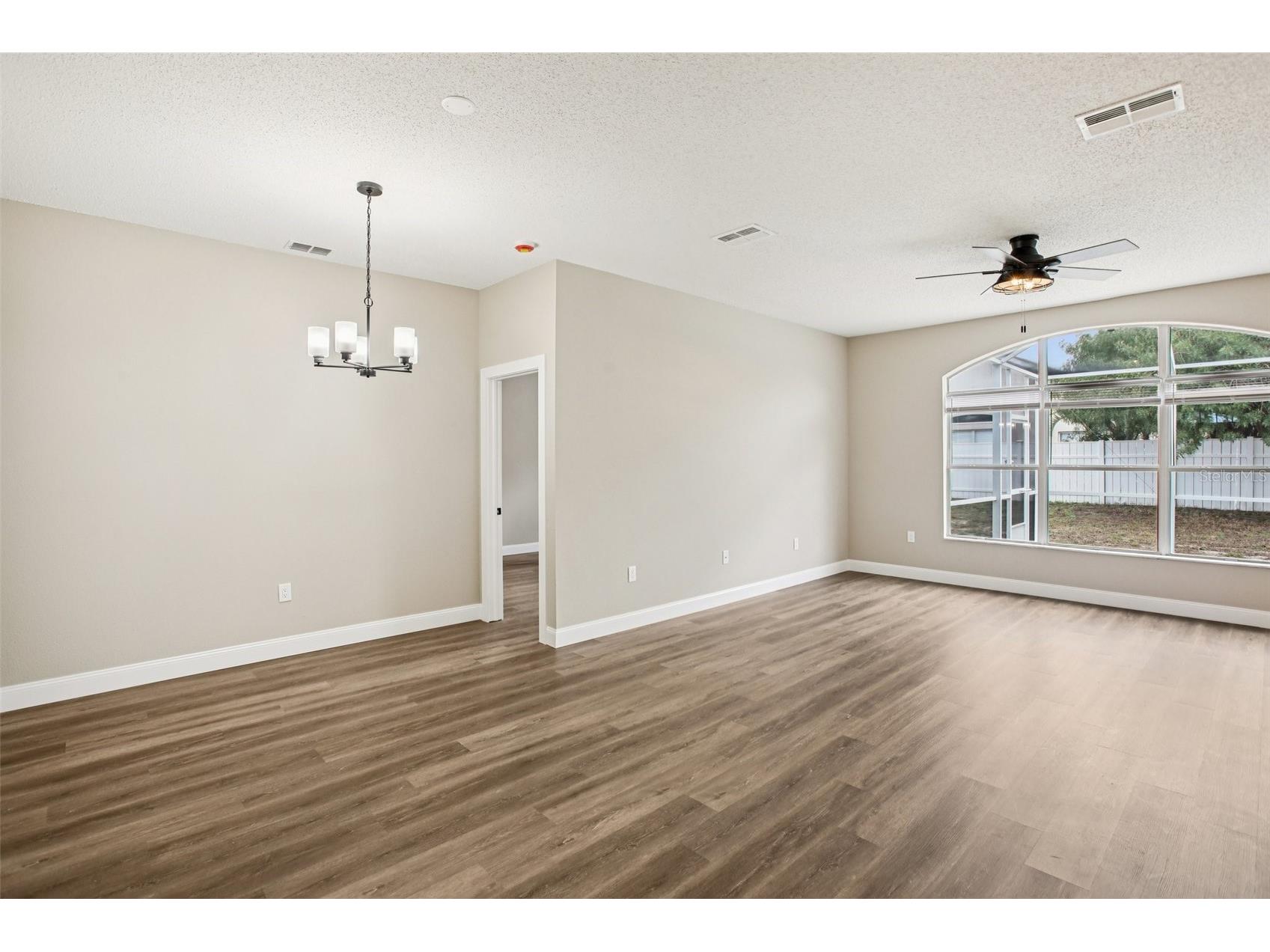 2700 Sierra Vista Way Holiday FL 34691 TB8463581 image7