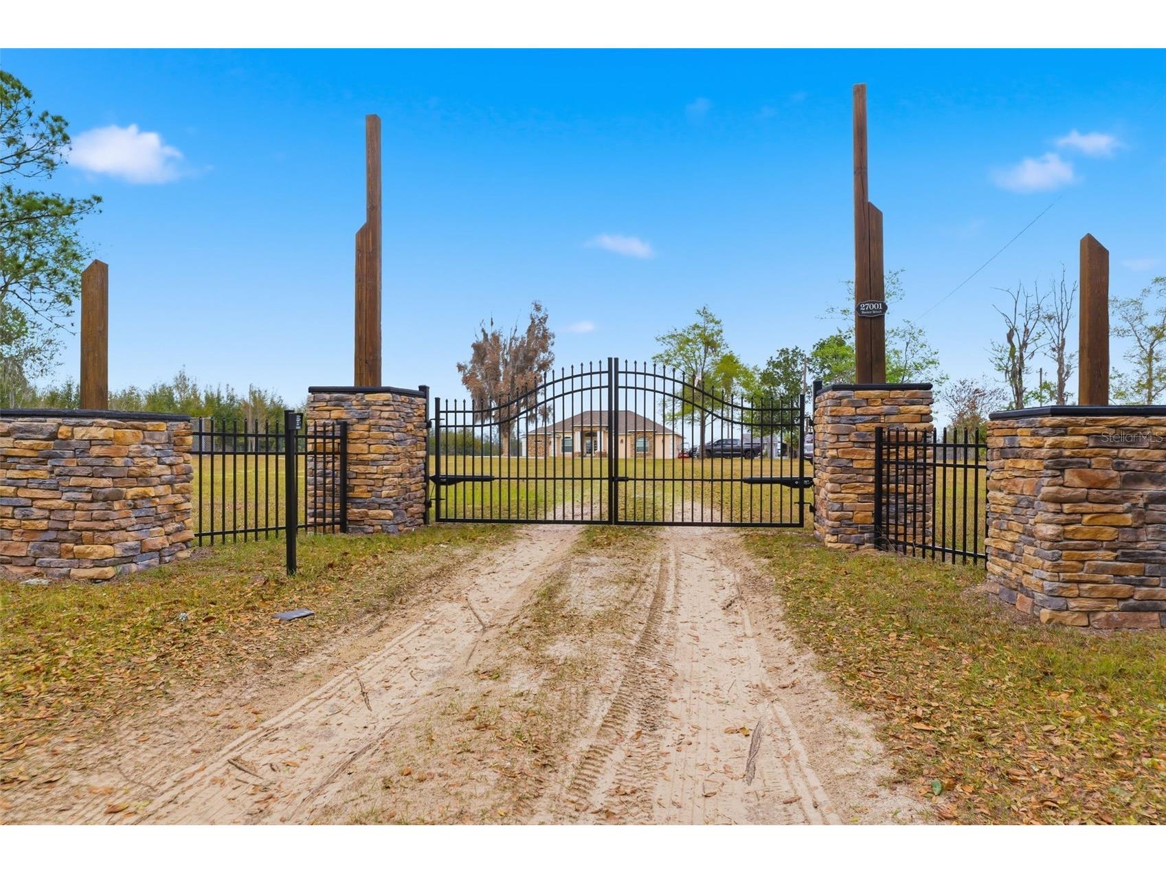 27001 Baxter Street Brooksville FL 34602 W7883144 image2