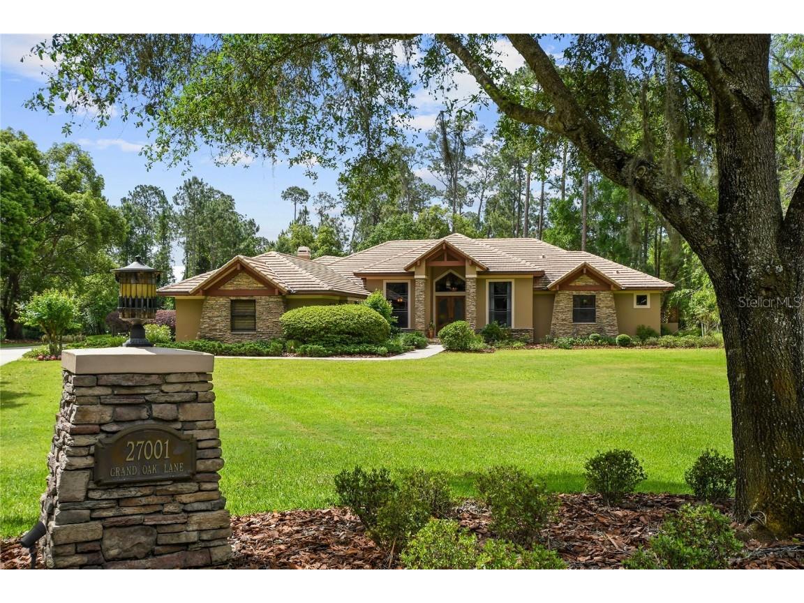 27001 Grand Oak Lane Tavares FL 32778 O6104907 image1