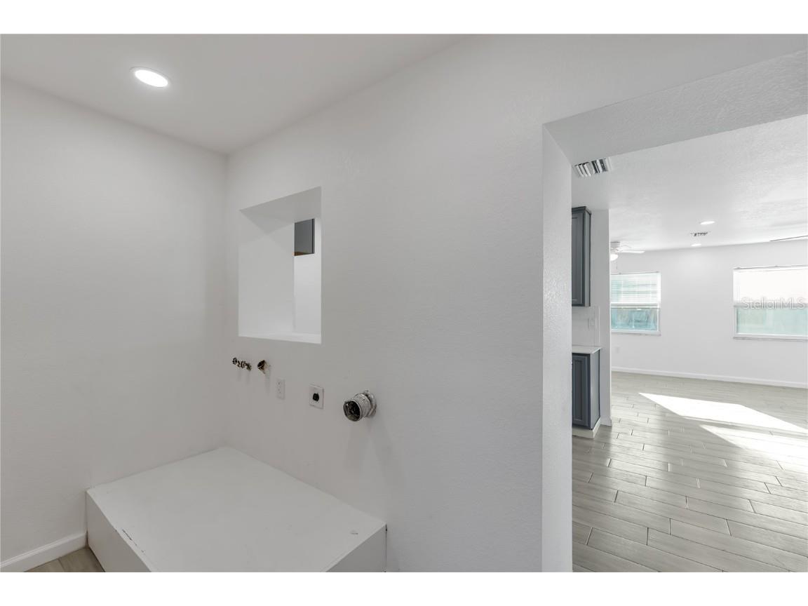 2701 13th Street W Palmetto FL 34221 A4669658 image23