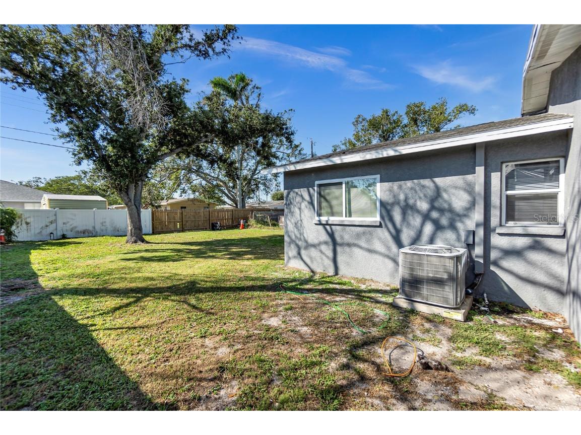 2701 13th Street W Palmetto FL 34221 A4669658 image24