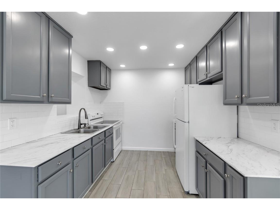 2701 13th Street W Palmetto FL 34221 A4669658 image3