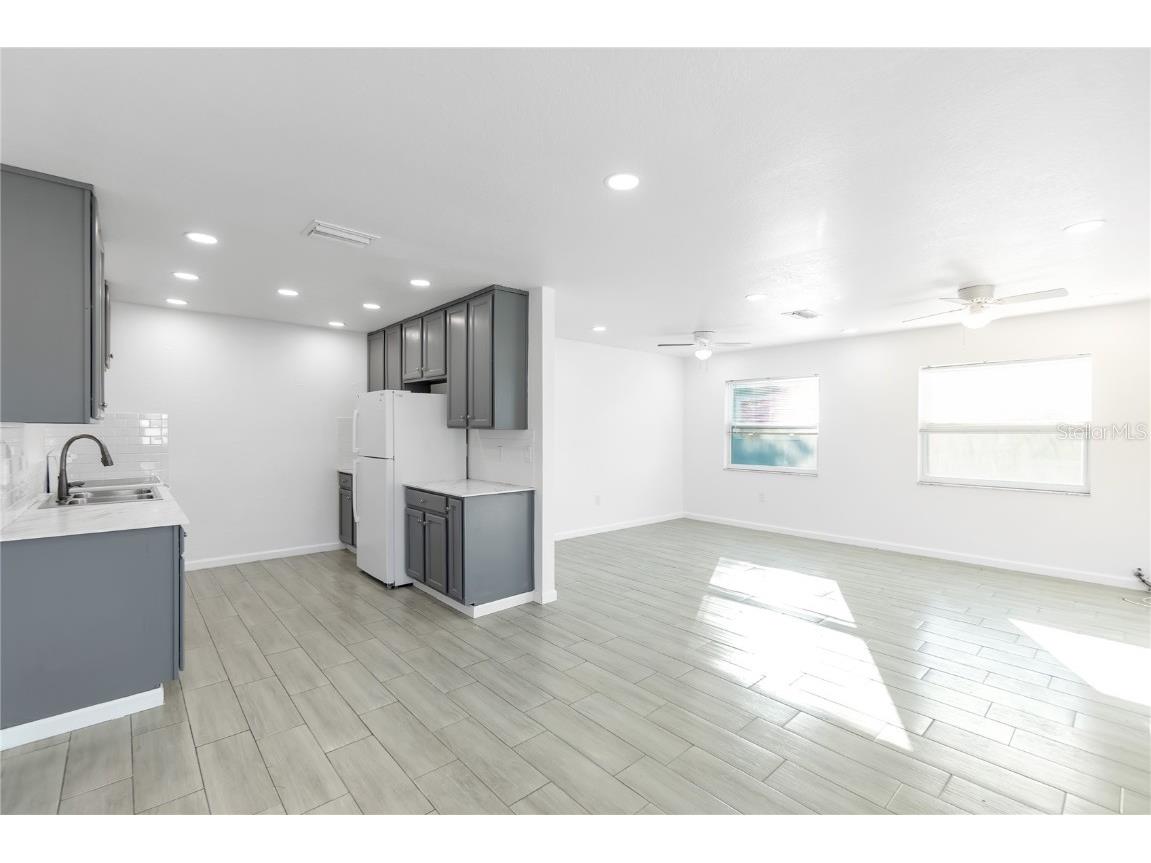 2701 13th Street W Palmetto FL 34221 A4669658 image6