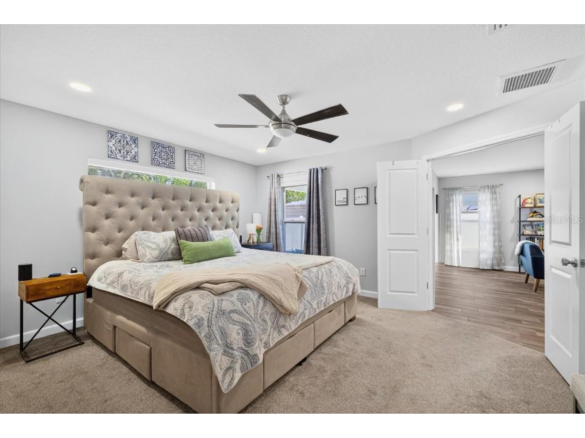 2701 24th Avenue N Saint Petersburg FL 33713 W7880102 image16