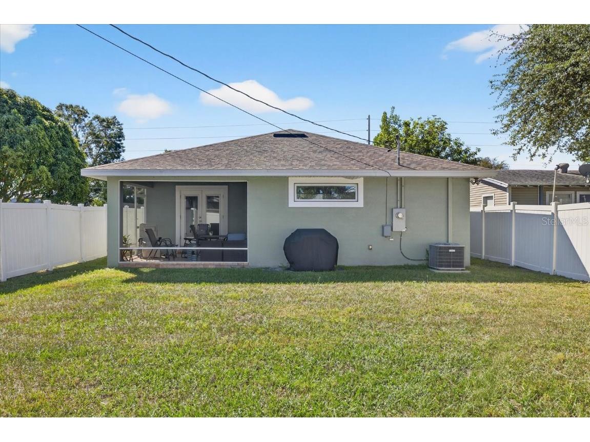 2701 24th Avenue N Saint Petersburg FL 33713 W7880102 image25