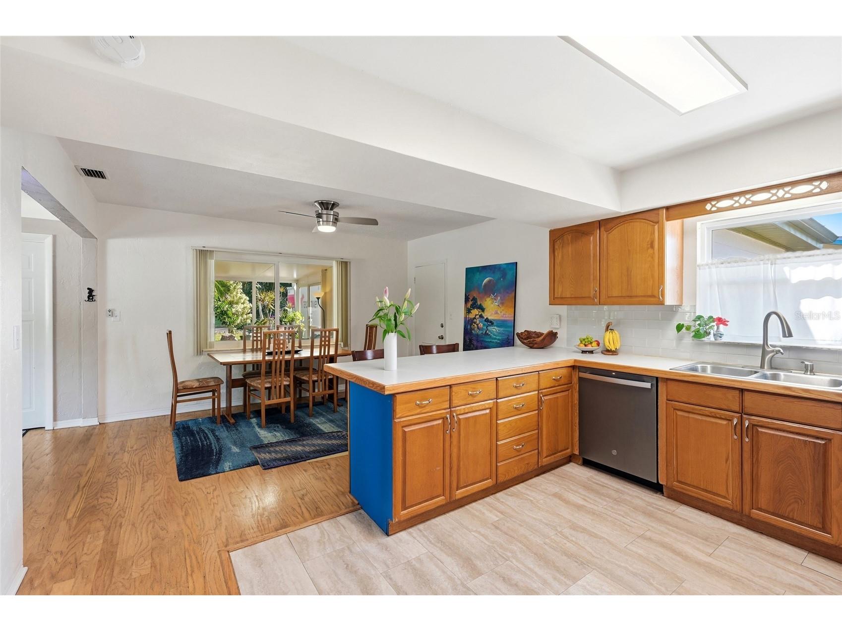2701 56th Street S Gulfport FL 33707 TB8479149 image28