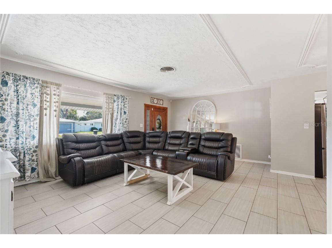 2701 64th Avenue S Saint Petersburg FL 33712 TB8456651 image5