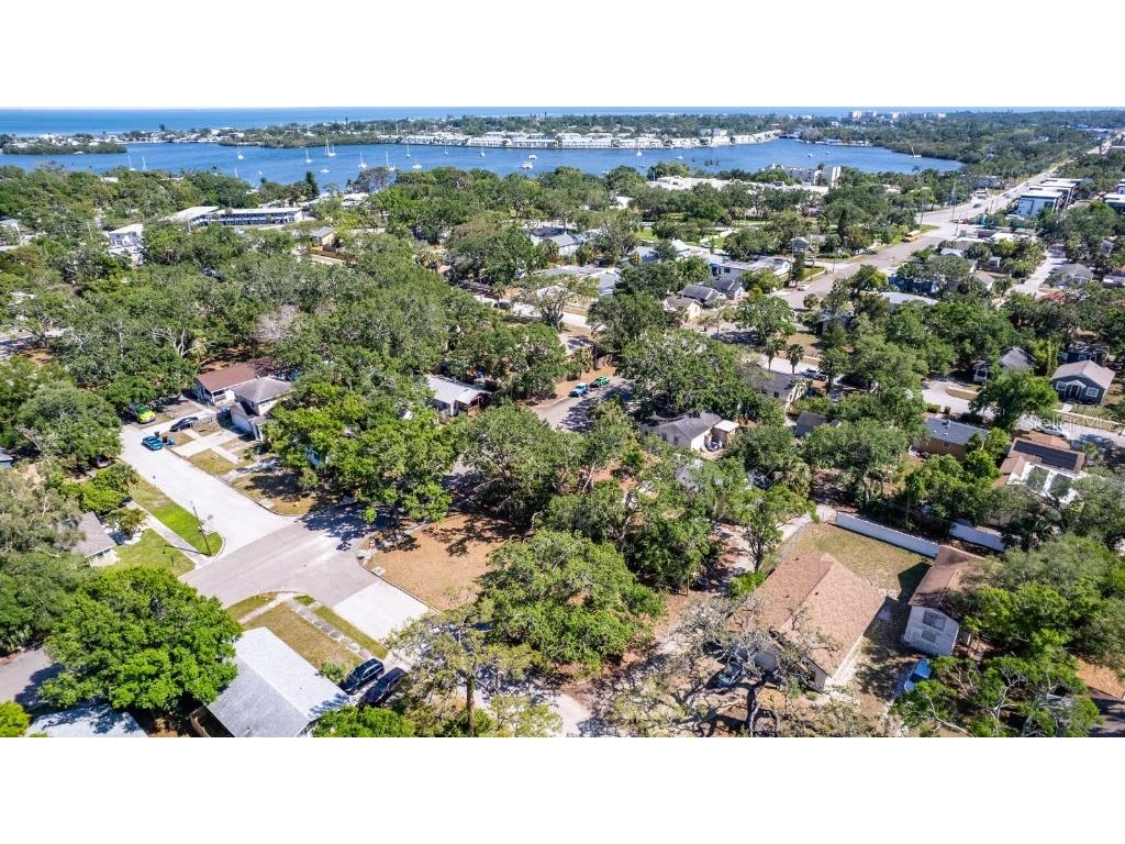 2701 6th Street S Saint Petersburg FL 33705 TB8387862 image11