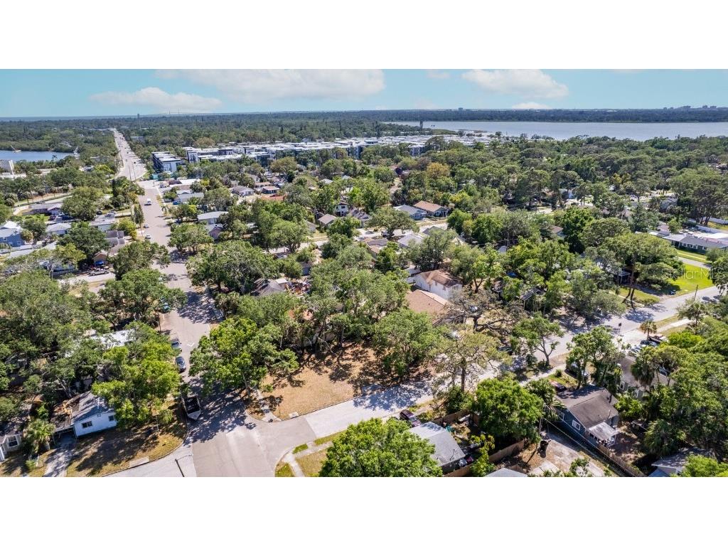 2701 6th Street S Saint Petersburg FL 33705 TB8387862 image13