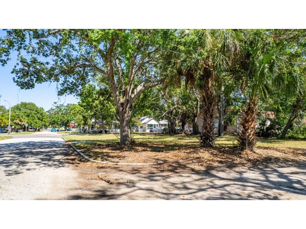 2701 6th Street S Saint Petersburg FL 33705 TB8387862 image7