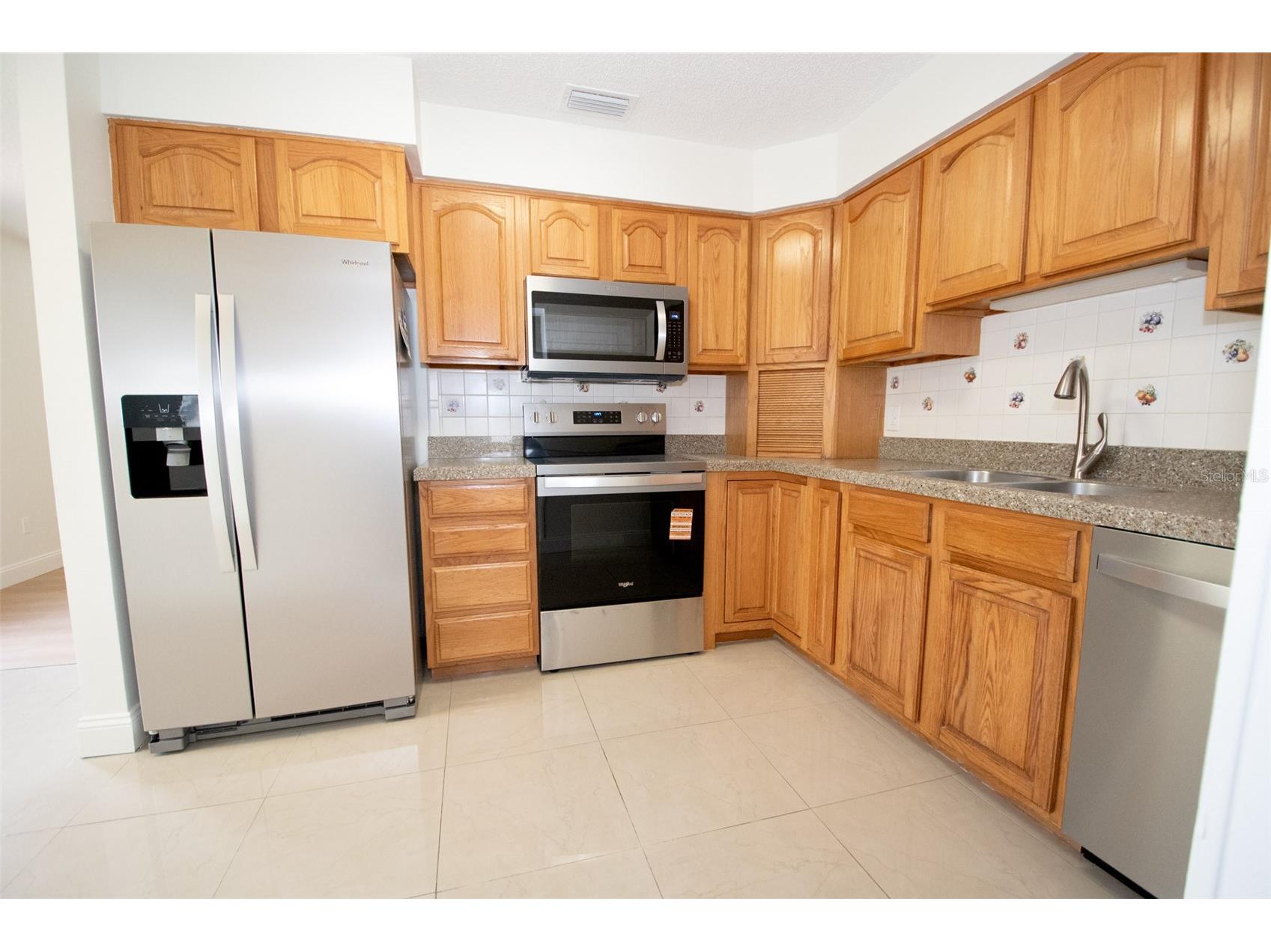 2701 Calle Street Tampa FL 33619 TB8495382 image15