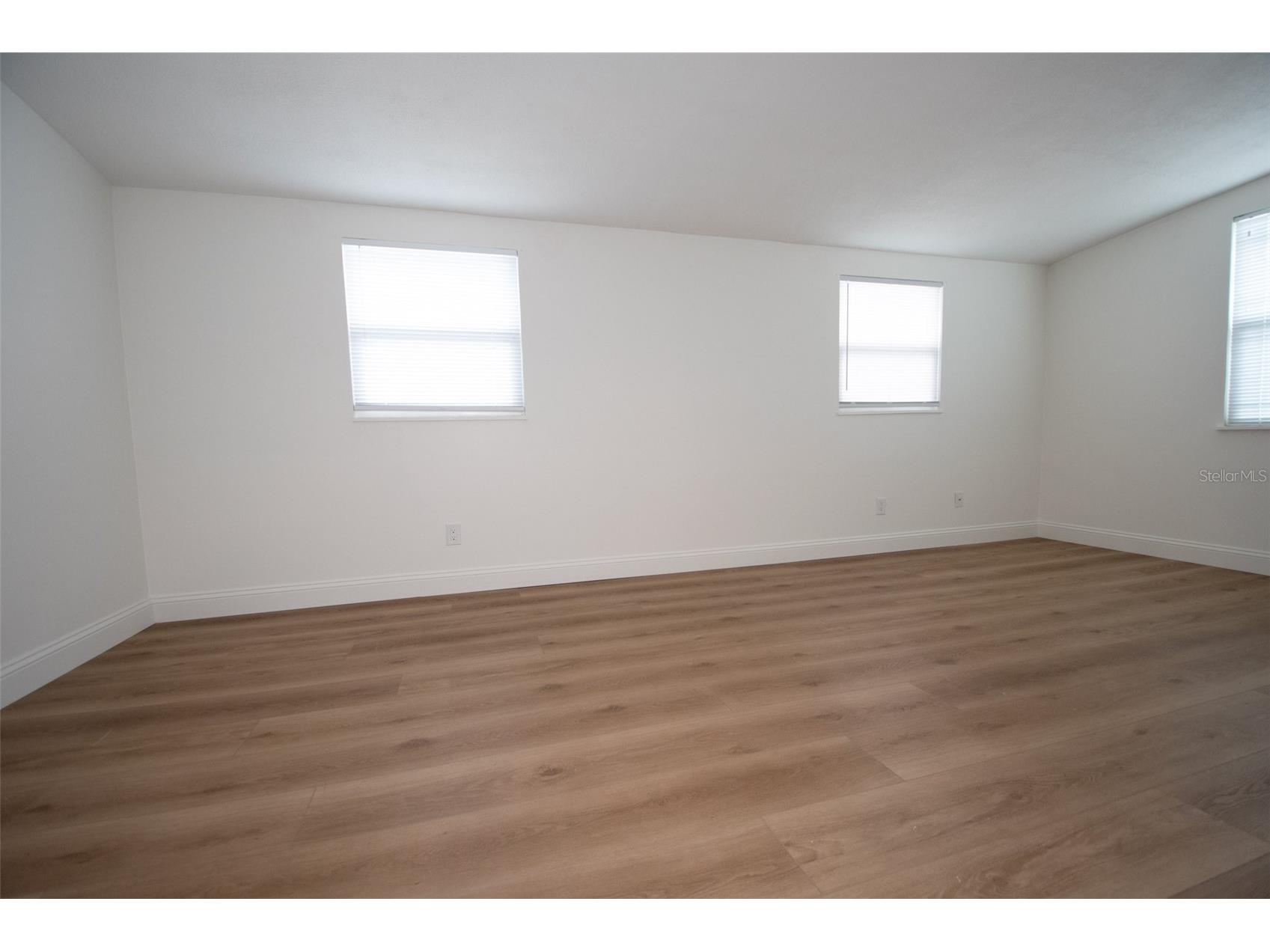 2701 Calle Street Tampa FL 33619 TB8495382 image20