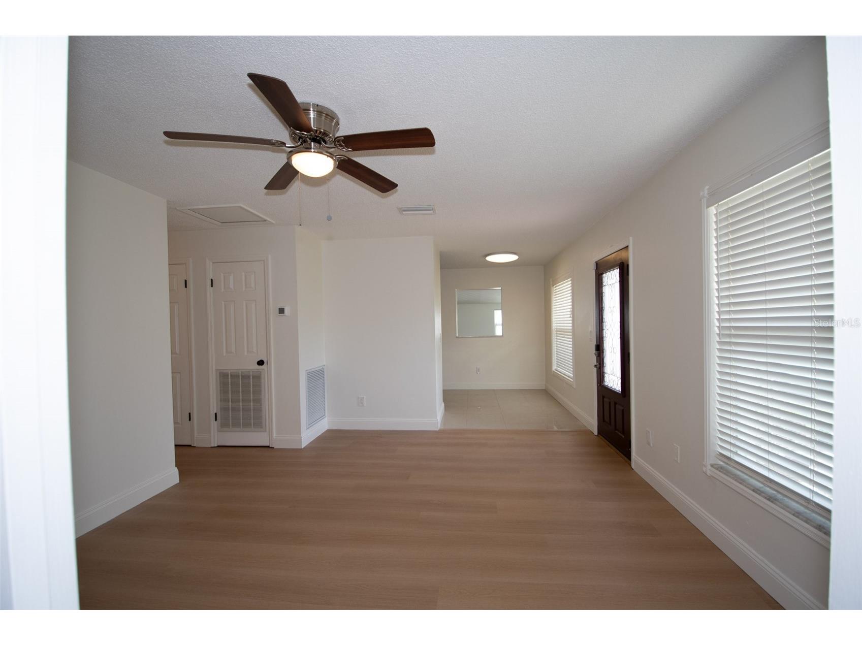 2701 Calle Street Tampa FL 33619 TB8495382 image9