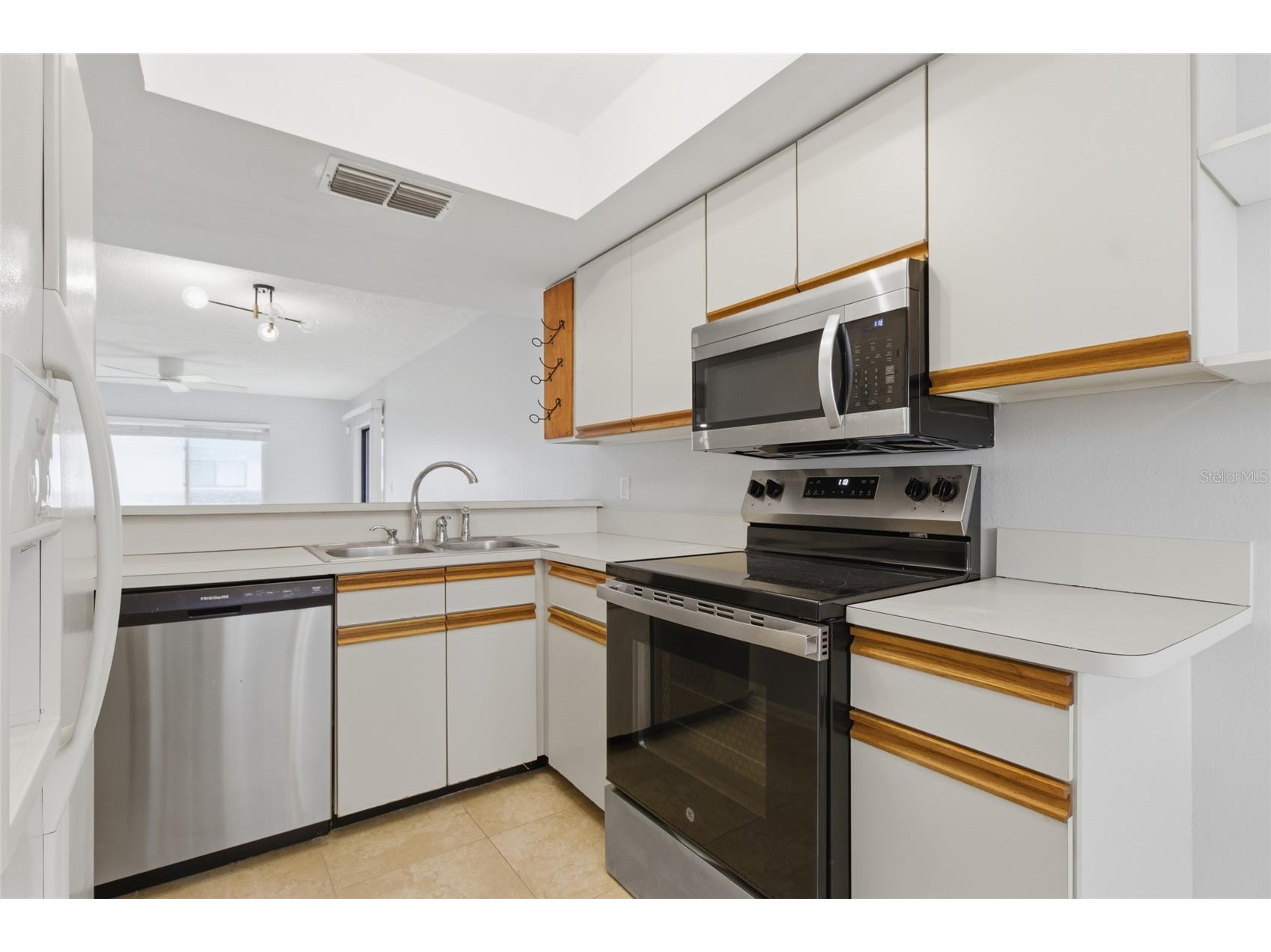 2701 Countryside Boulevard #102 Clearwater FL 33761 TB8443685 image21