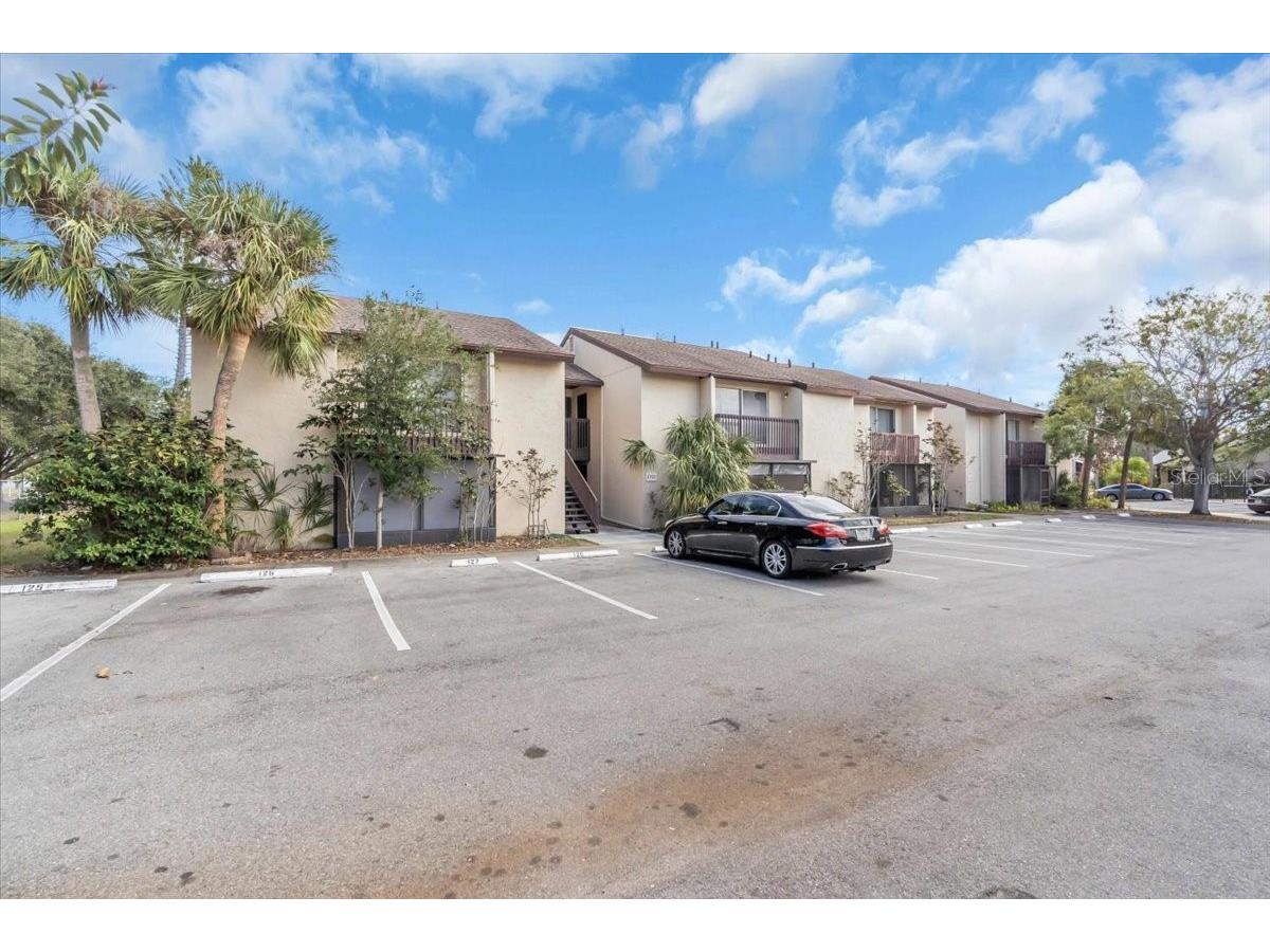 2701 Hidden Lake Drive N #E Sarasota FL 34237 A4680036 image1