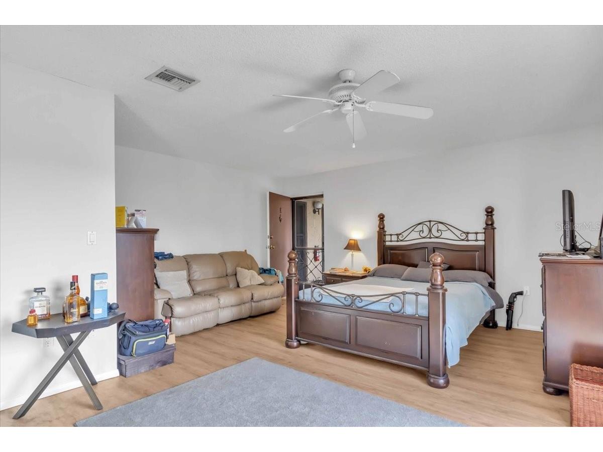 2701 Hidden Lake Drive N #E Sarasota FL 34237 A4680036 image11