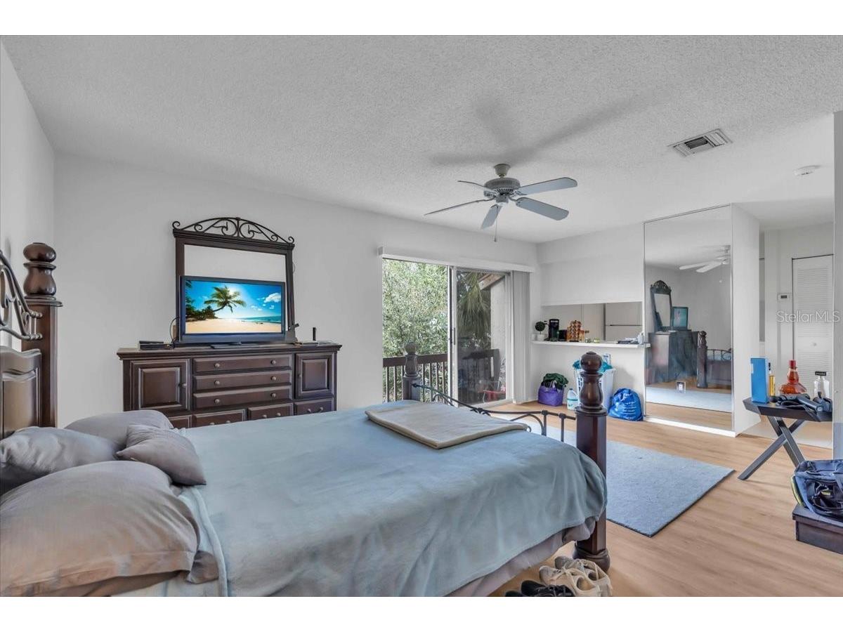 2701 Hidden Lake Drive N #E Sarasota FL 34237 A4680036 image2