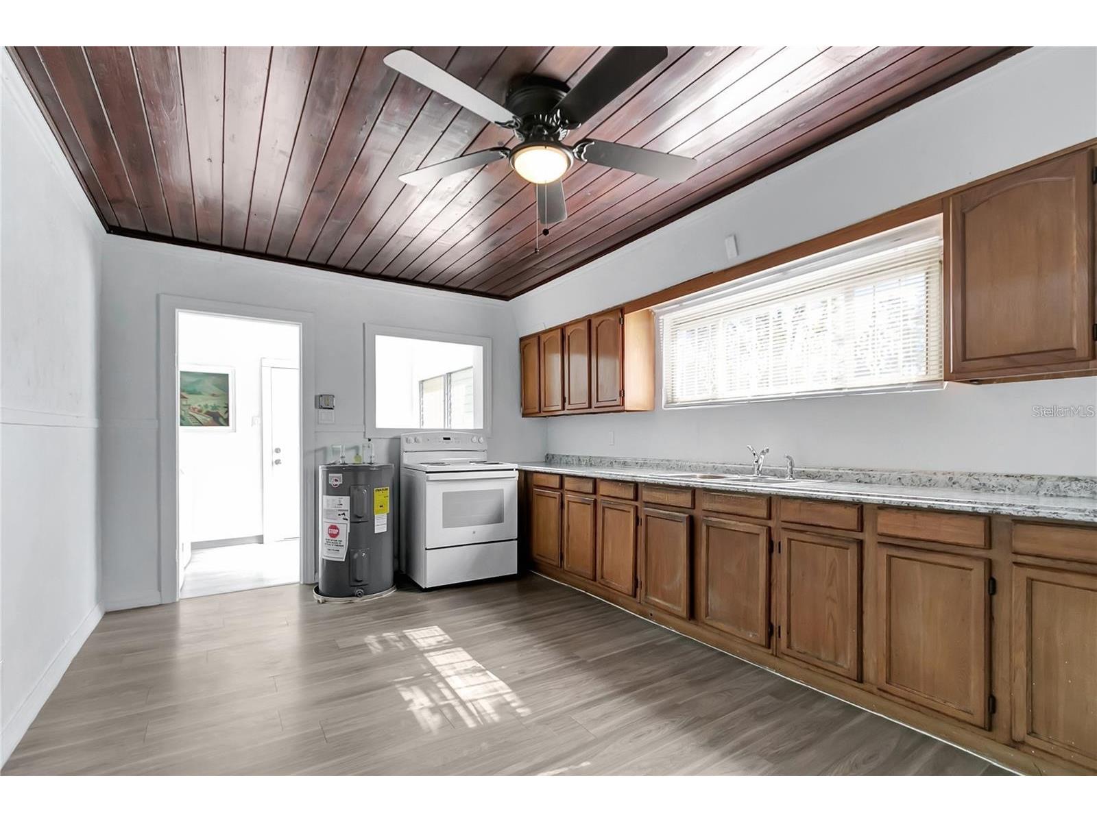 2701 N Fremont Avenue Tampa FL 33607 TB8495223 image19