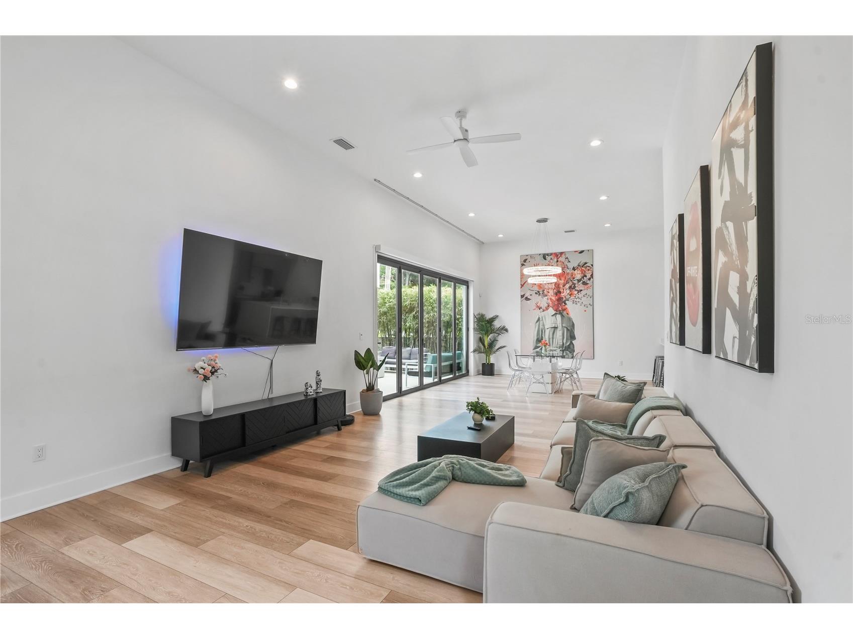 2701 N Poplar Avenue Tampa FL 33602 TB8515646 image13