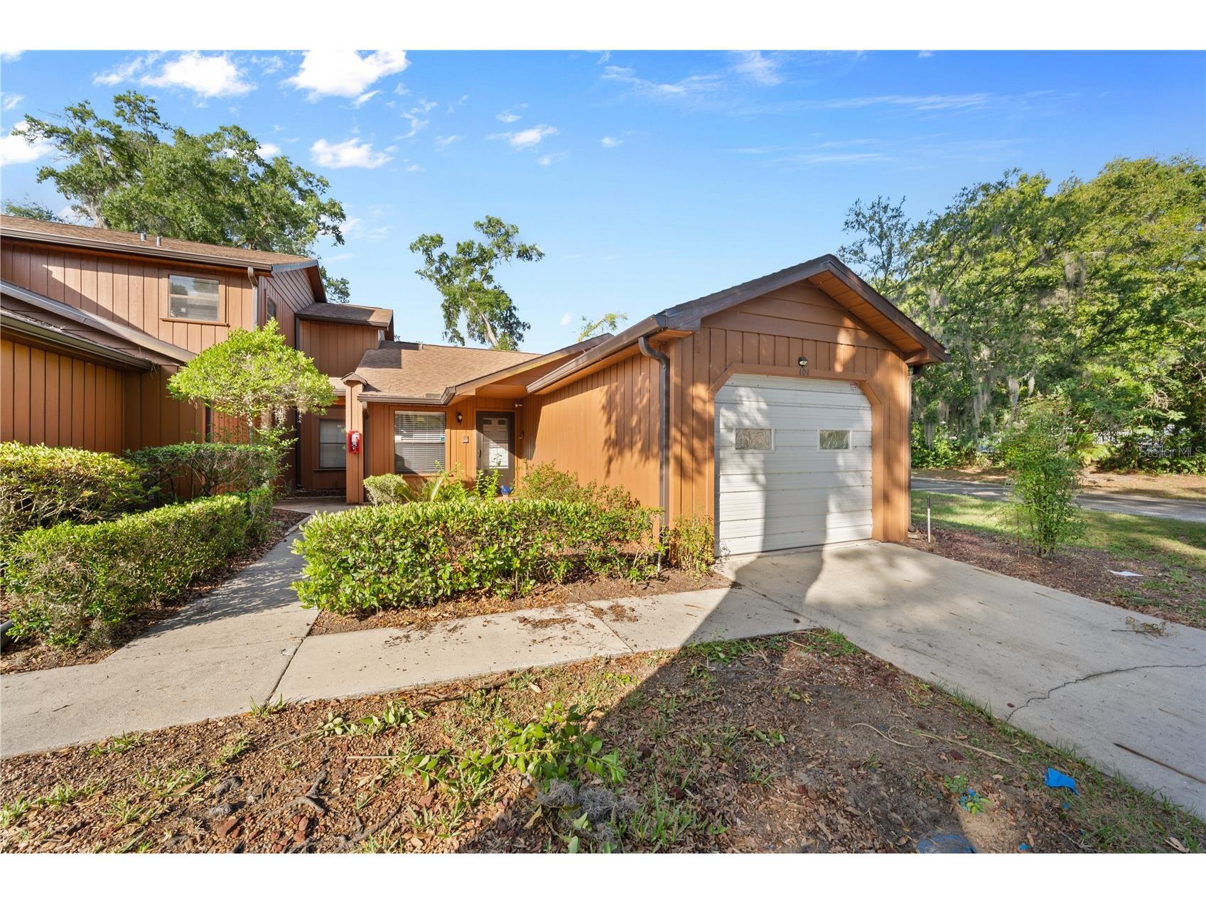 2701 NE 10th Street #101 Ocala FL 34470 OM725243 image1
