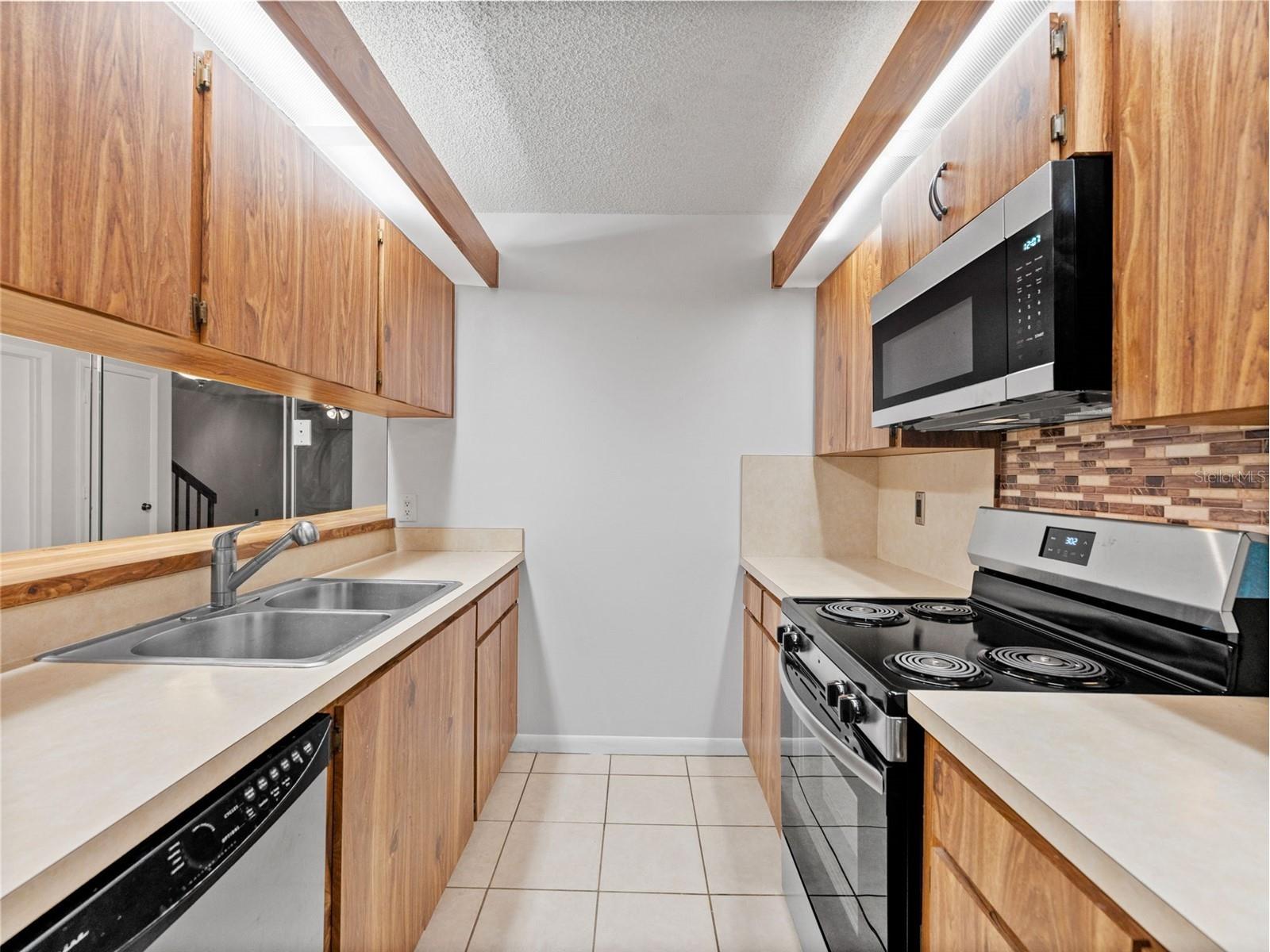 2702 4th Court Palm Harbor FL 34684 TB8507461 image9