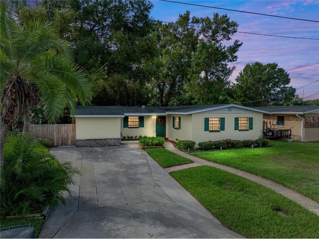 2702 Auburn Avenue W Tampa FL 33614 TB8441452 image1