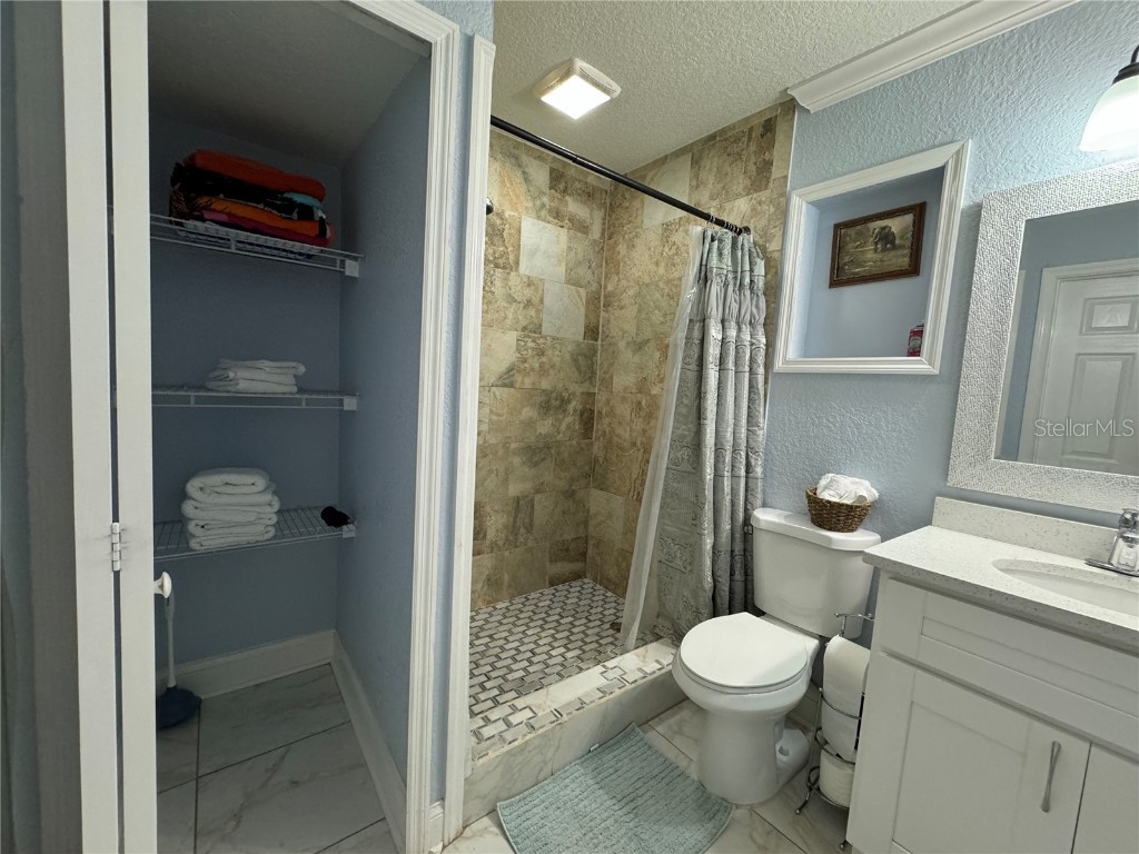 2702 Campus Hill Drive Tampa FL 33612 TB8443607 image16