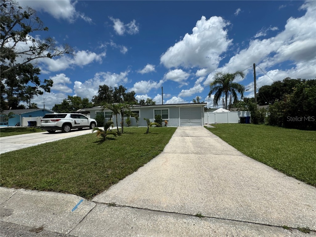 2702 Campus Hill Drive Tampa FL 33612 TB8443607 image2