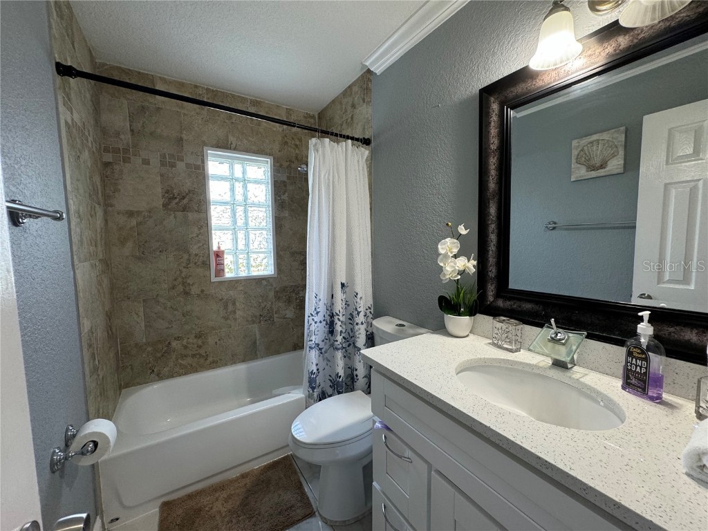 2702 Campus Hill Drive Tampa FL 33612 TB8443607 image20