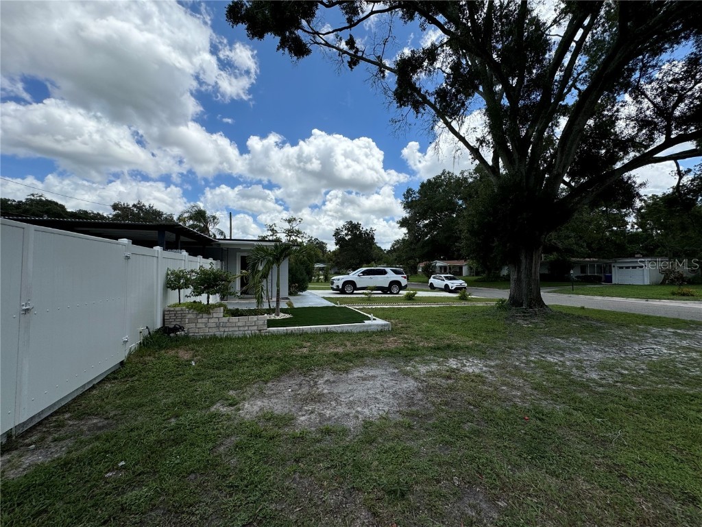 2702 Campus Hill Drive Tampa FL 33612 TB8443607 image4