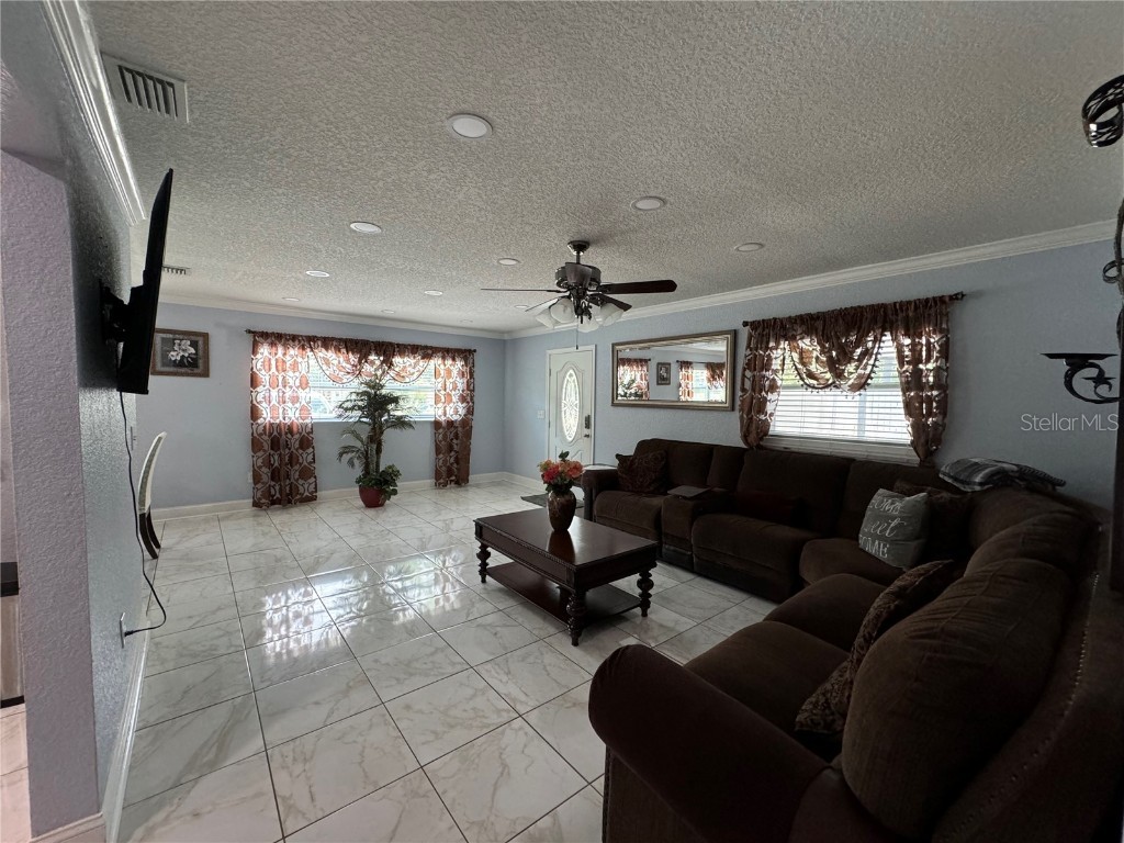 2702 Campus Hill Drive Tampa FL 33612 TB8443607 image5