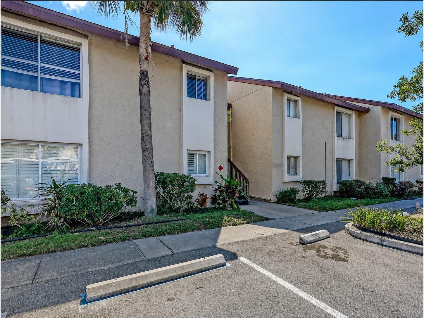 2702 Hidden Lake Drive S #A Sarasota FL 34237 C7527047 image1