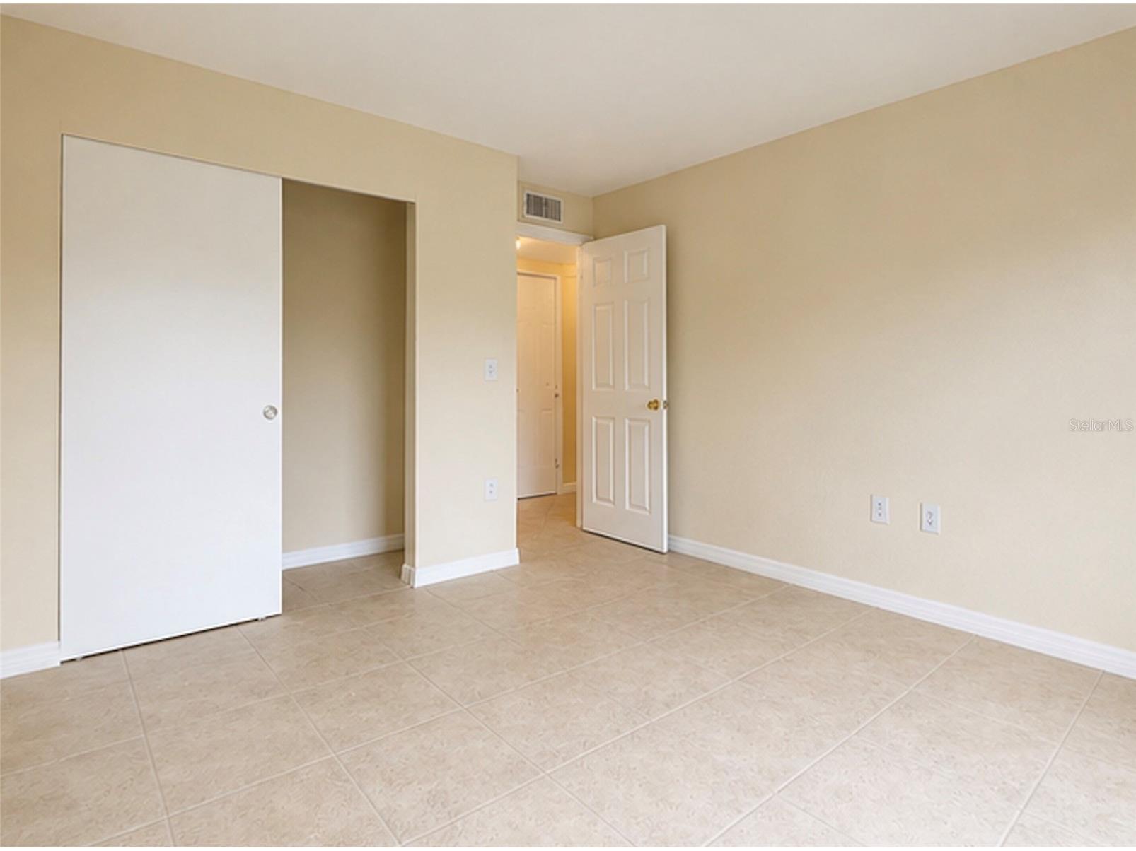 2702 Hidden Lake Drive S #A Sarasota FL 34237 C7527047 image15