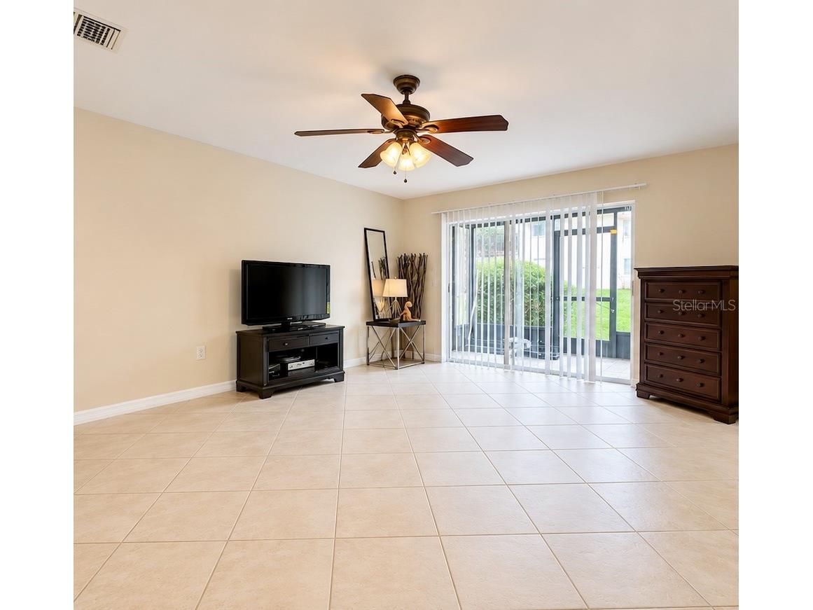 2702 Hidden Lake Drive S #A Sarasota FL 34237 C7527047 image4