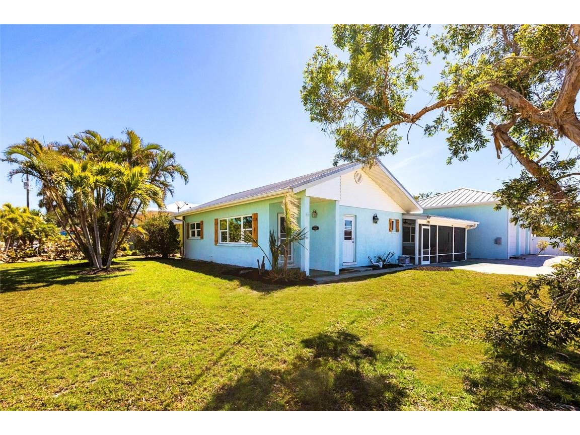 2703 Avenue B Holmes Beach FL 34217 A4646869 image1